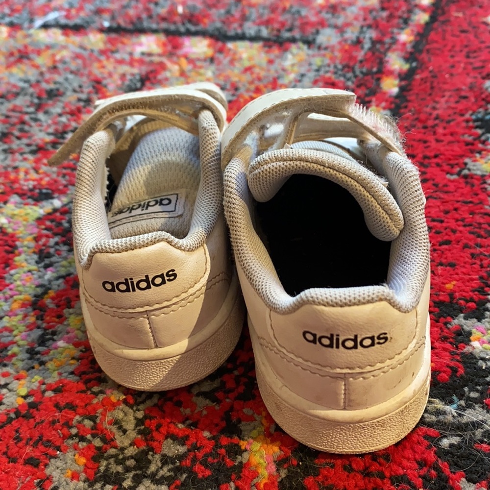 Adidas - Picture 4 of 5